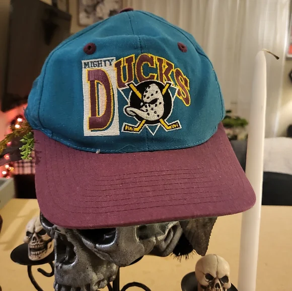 Vintage mighty ducks hat ? ? Vintage NHL Mighty Ducks Of Anaheim Snapback Hat The Game | eBay main image 3
